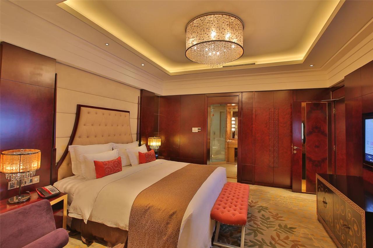 Wyndham Qingdao Hotel Екстериор снимка